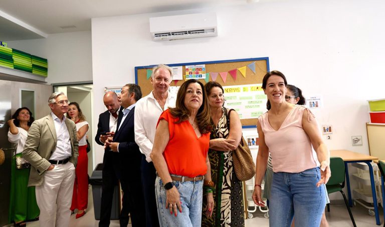La Junta invierte m&aacute;s de 65 millones en climatizar 720 centros docentes con 3.443 elementos