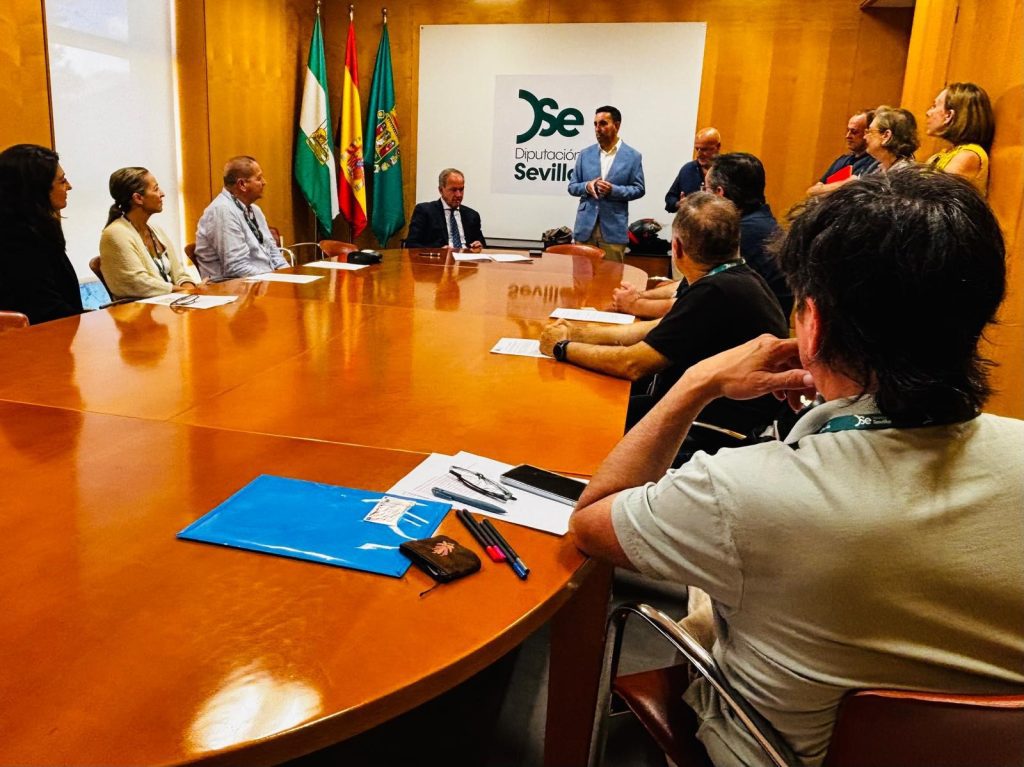 El Consorcio de Bomberos de Sevilla incorpora 6 nuevos profesionales para reforzar su gestión
