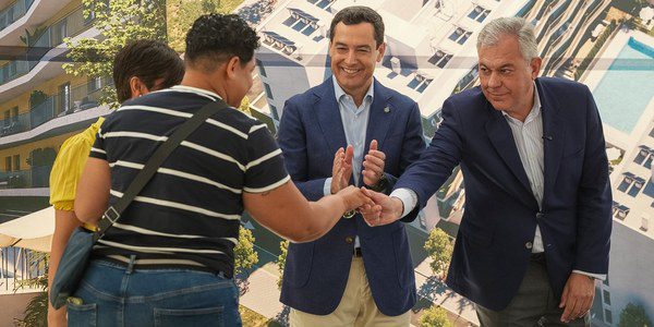 José Luis Sanz entrega 137 viviendas protegidas en Palmas Altas con 15,7 millones de inversión municipal