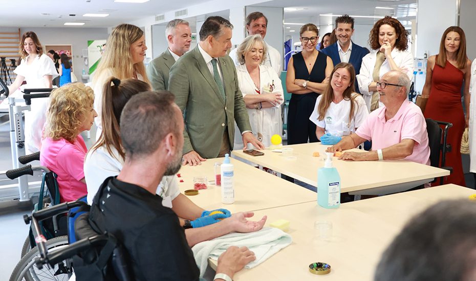 Reconocimiento: La Unidad de Lesión Medular del Virgen del Rocío, primera de Andalucía en humanización