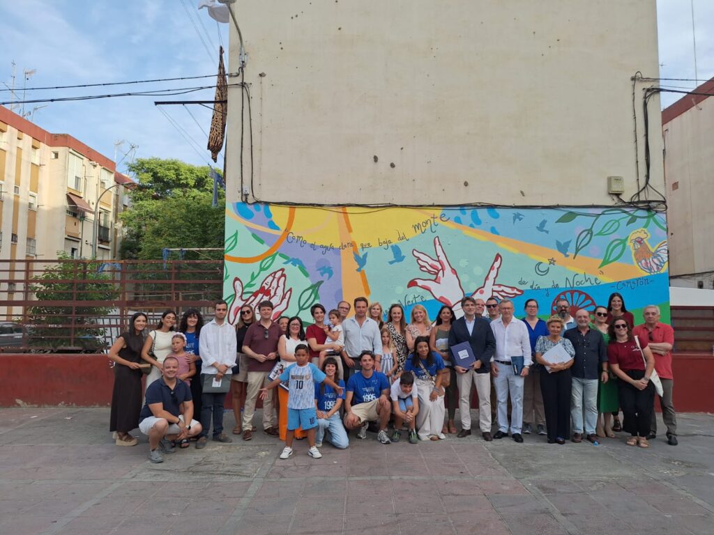 Un mural para visibilizar los problemas de la zona de Hermando Pablo, en el Polígono Norte