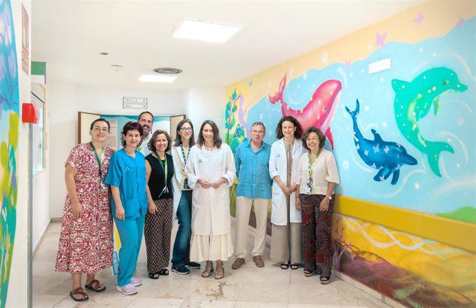 El Hospital Infantil del Virgen del Rocío finaliza un proyecto de murales para humanizar la atención pediátrica