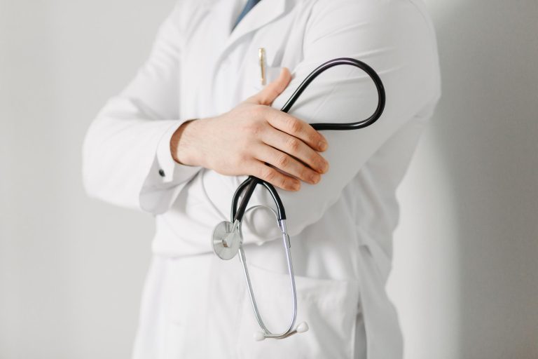 El SAS oferta siete puestos de M&eacute;dico de Familia en el Hospital de Valme
