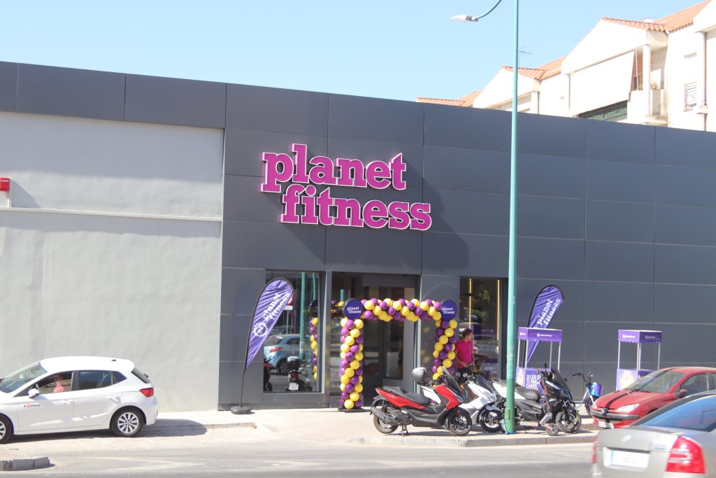 Planet Fitness abre en la Macarena su primer centro en Andalucía con más de 1.000 altas el día de apertura