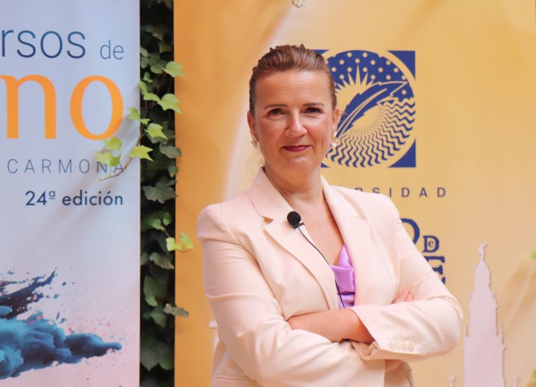 Un taller de la UPO en Carmona aborda hoy el impacto de las pantallas en la infancia Raquel Chillon