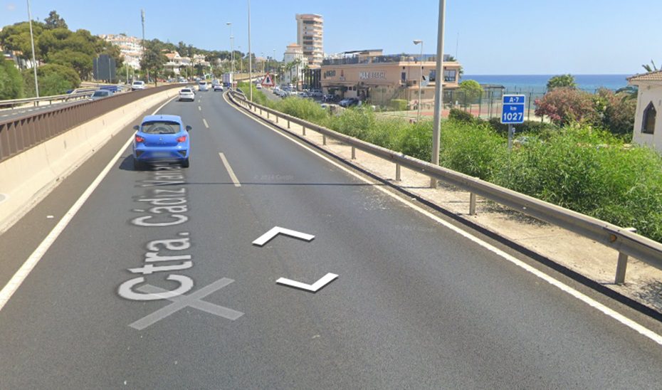 Muere una mujer atropellada por un camión en la A-7 en Mijas