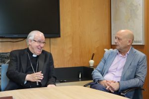 Dos Hermanas cede una parcela de 27.355 m² a la Archidiócesis para un centro educativo y templo
