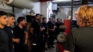 150 bomberos de Sevilla visitan el Maestranza para mejorar su respuesta en emergencias