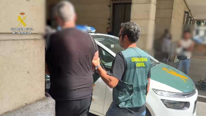 Cuatro detenidos, dos en prisión, por robos en bares de Sevilla y Córdoba