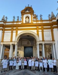 La I Carrera de la Esperanza de la Macarena recauda fondos para su Asistencia Social con mil participantes