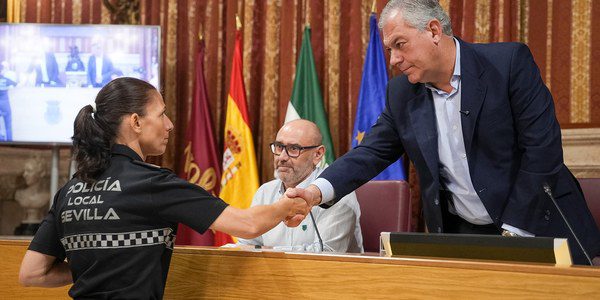 La Policía Local de Sevilla cuenta con 28 nuevo agentes desde este viernes