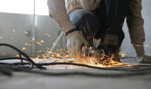 La Junta destina 1,1 millones a formar 2.450 desempleados en el naval de Cádiz