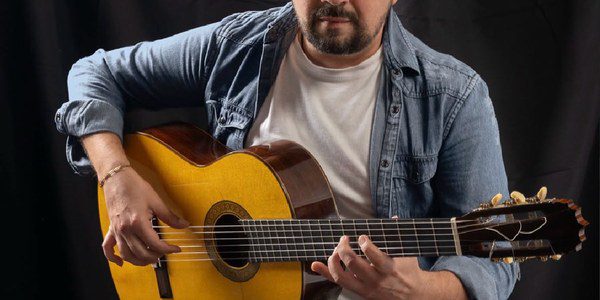 La Bienal de Sevilla dedica un protagonismo "sin parangón" a la guitarra flamenca con 15 espectáculos