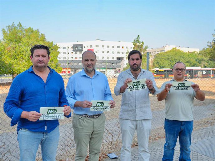 Vox Sevilla llama a la movilización vecinal contra la mezquita del Polígono Sur