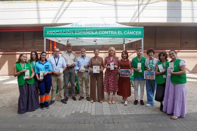 Sanidad lanza en Sevilla la campaña 'Sol y piel sana' para prevenir el cáncer de piel