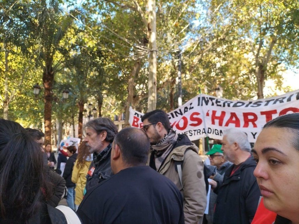Once familias de Palmete luchan contra su desalojo del 5 de diciembre