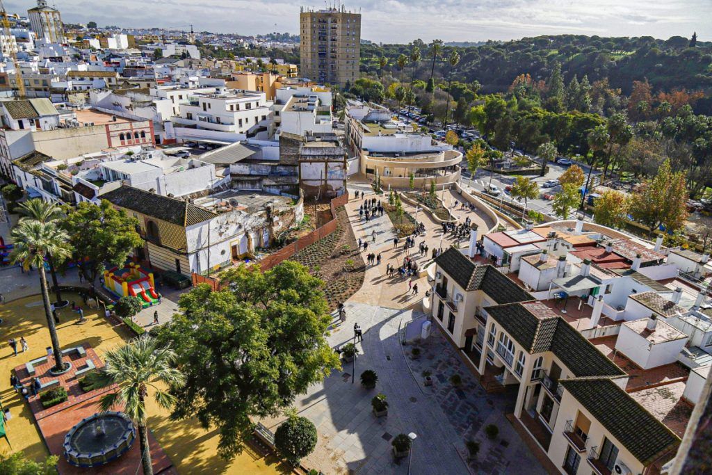 Alcalá de Guadaíra estrena una nueva plaza y aparcamiento con fondos europeos