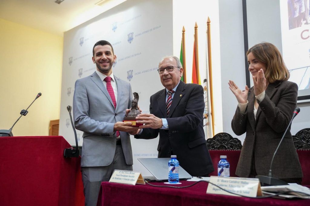 Manuel Alejandro Sánchez y Nieves Lara ganan el V Premio Ateneo a la investigación