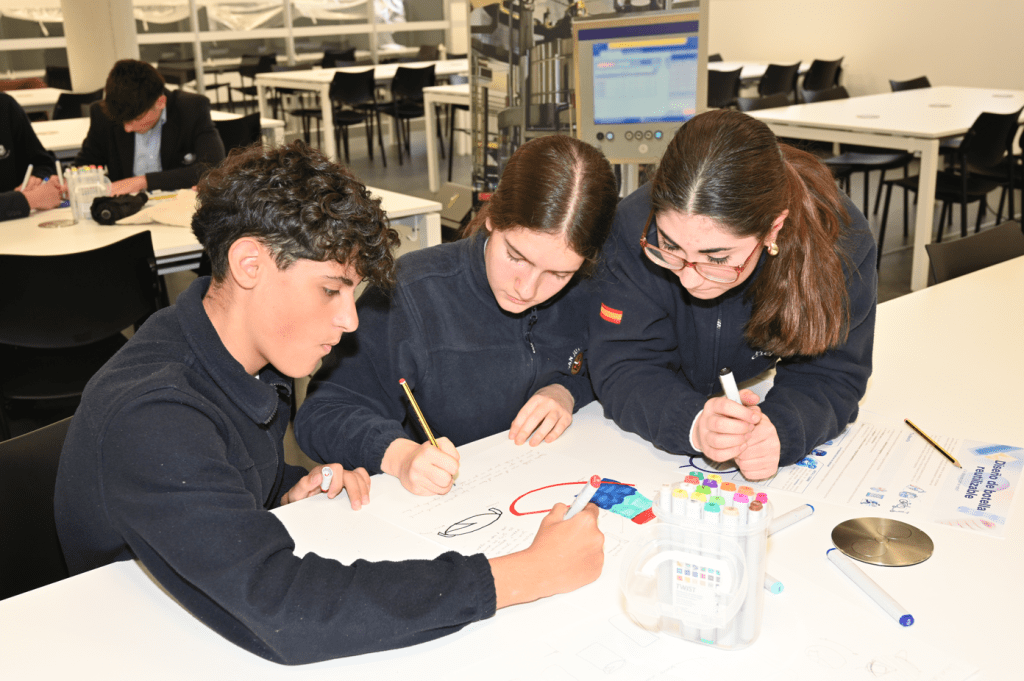 Los equipos Maese y Server ganan las II Olimpiadas de Ingenierías de Sevilla