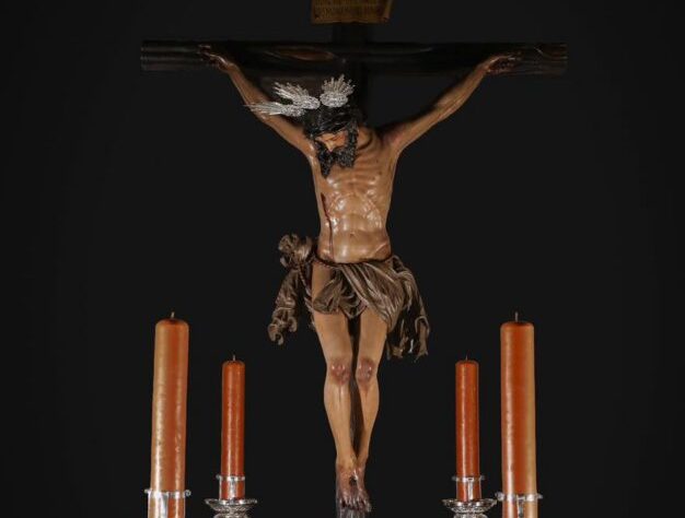 El Cristo de la Buena Muerte de la Hiniesta preside el Vía Crucis penitencial de Sevilla en la Catedral este primer lunes de Cuaresma