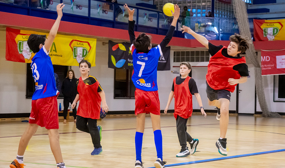 Sevilla acoge la semifinal de la Liga LED con equipos escolares de toda la provincia