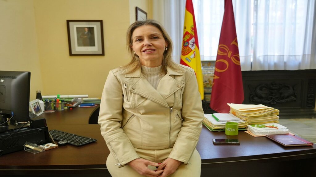Vox registra una propuesta para restringir el acceso a edificios municipales con el rostro cubierto