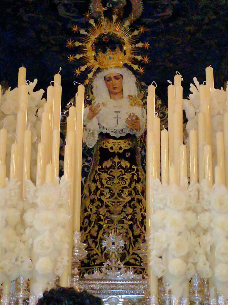 La Hiniesta Gloriosa presidirá el altar del Corpus en San Francisco con traslados desde Santa Marina
