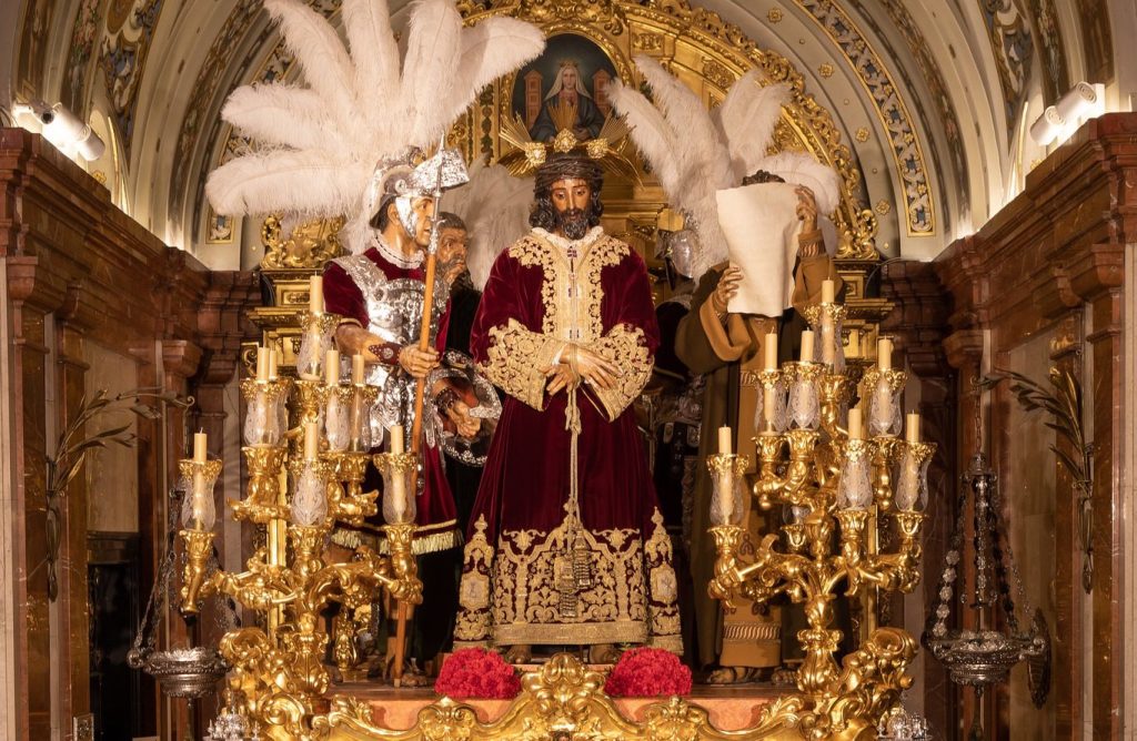 La Macarena celebra el besamanos a Nuestro Padre Jesús de la Sentencia el 1 de mayo con horario ininterrumpido