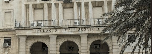 Acusación particular pide 11 años de cárcel para tres procesados por allanar un hogar en Osuna